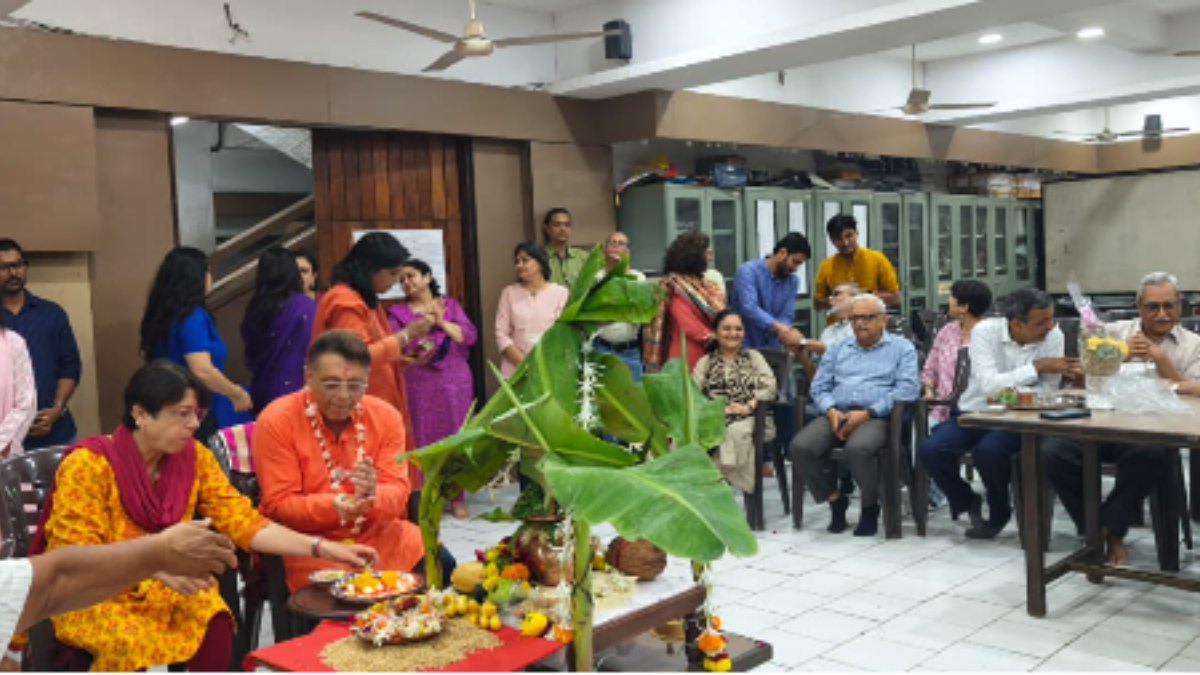 સાર્વજનિક યુનિવર્સિટીના એમએસ-આઈડીપીટી દ્વારા ઐતિહાસિક પરિવર્તન નિમિત્તે આભાર સમારોહ, ટાઈમ કેપ્સ્યુલ સમર્પણ અને વૃક્ષારોપણ કાર્યક્રમનું આયોજન