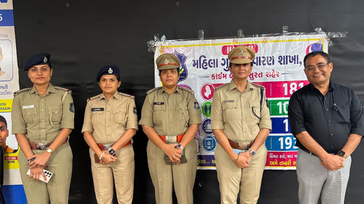 મહિલા ગુન્હા નિવારણ શાખા અને ઉધના ઝોન ૨ ડીસીપી કાનન દેસાઈ GPS દ્વારા સનરેઝ સ્કૂલ અને લીઓ સ્કૂલ ઓફ સાયન્સ ખાતે વિદ્યાર્થીઓ ને સાયબર ક્રાઈમ વિશે જાગૃત કરવામાં આવ્યા હતા .